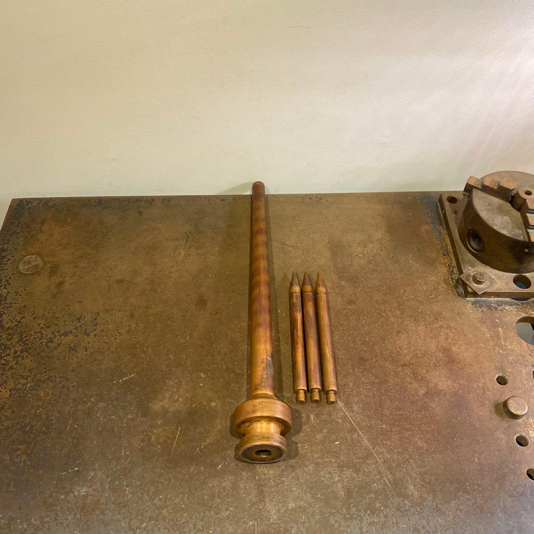 古い銅製の避雷針 オブジェ ディスプレイ