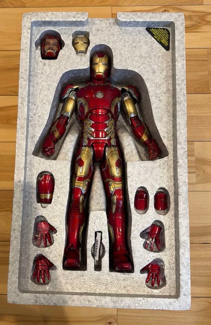 【美品】ホットトイズ アイアンマン マーク43（エイジ・オブ・ウルトロン）
