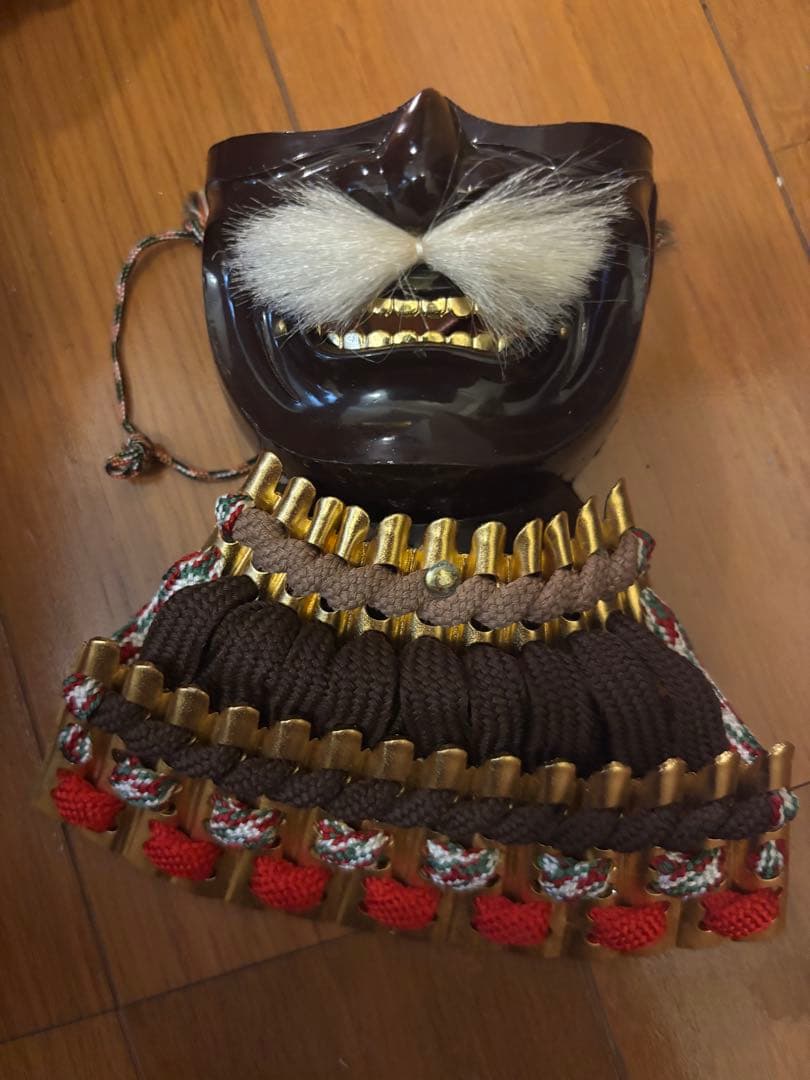 武士の鎧 伝統的な日本のモデル