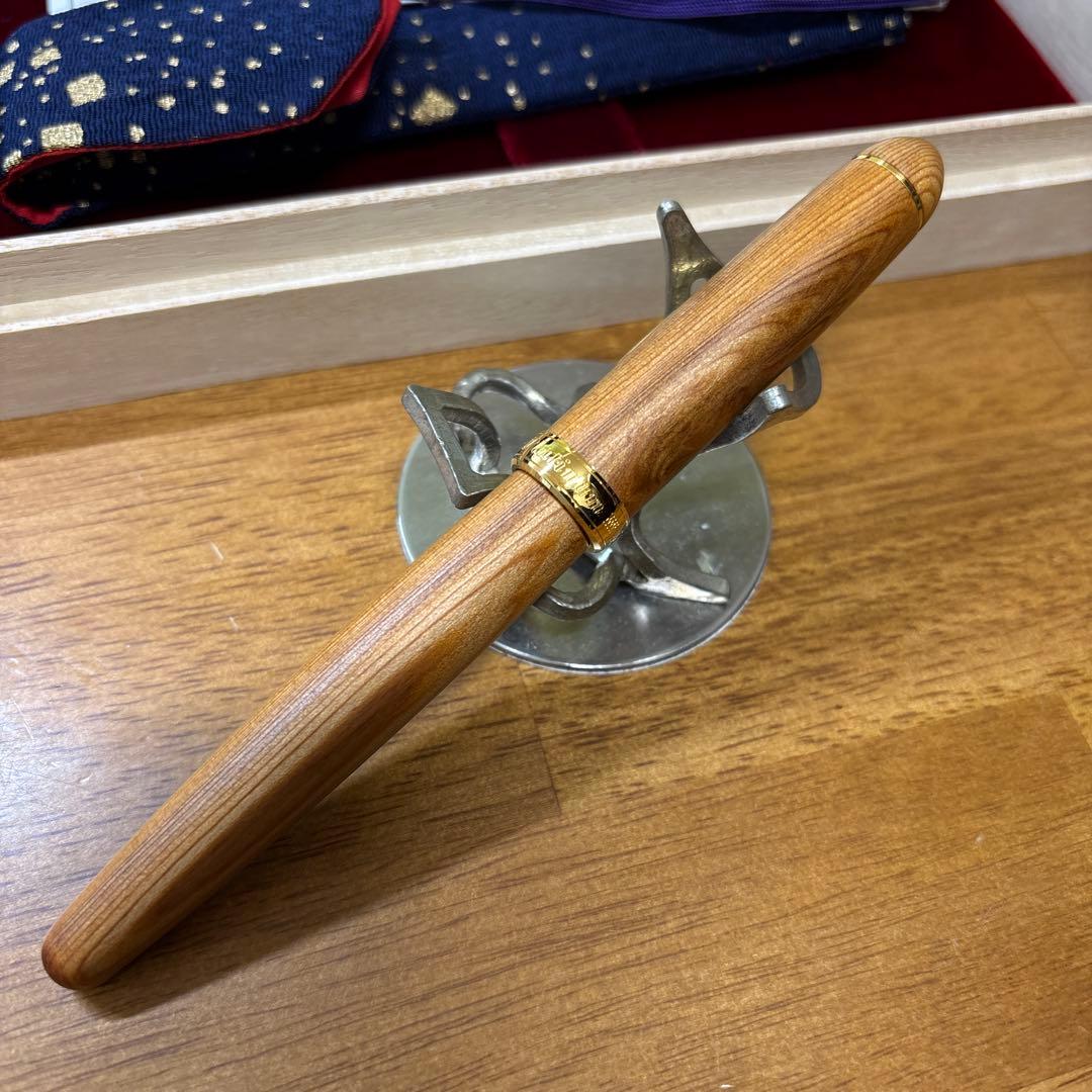 値下げしました。プラチナ　3776 屋久杉　B太字