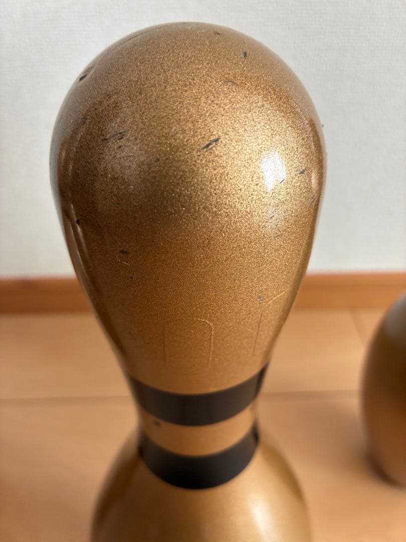 ゴールド ボウリングピン 4本セット