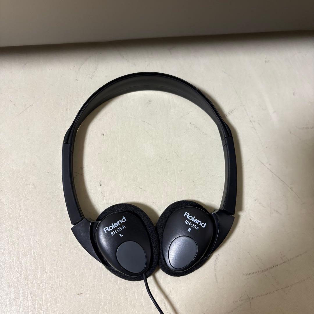 Roland 電子ピアノRP501R ホワイト