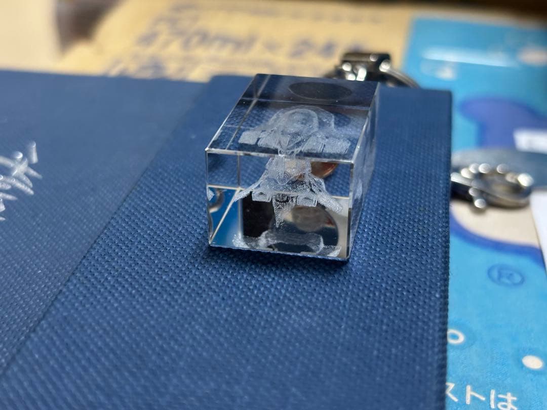 エヴァンゲリオン 初号機 クリスタルキーホルダー