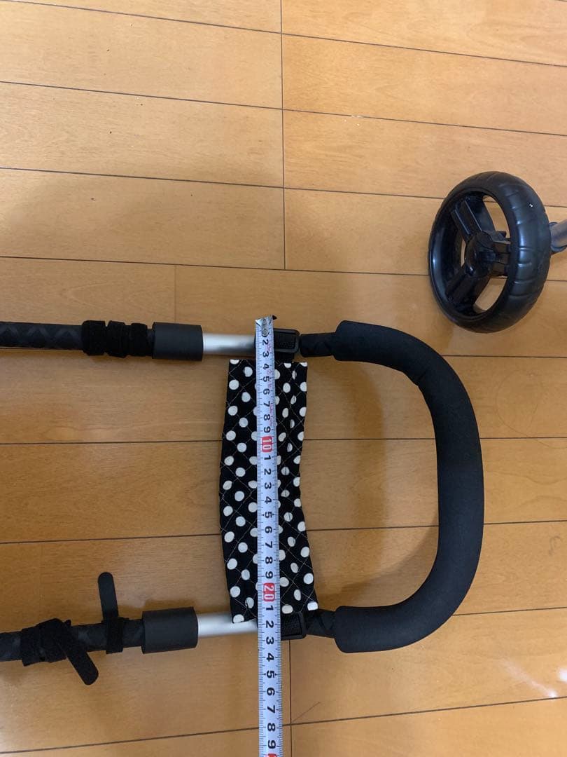 中型犬　4輪　犬用　車いす 歩行器　黒と白の水玉　手押し棒付　お食事　介護補助