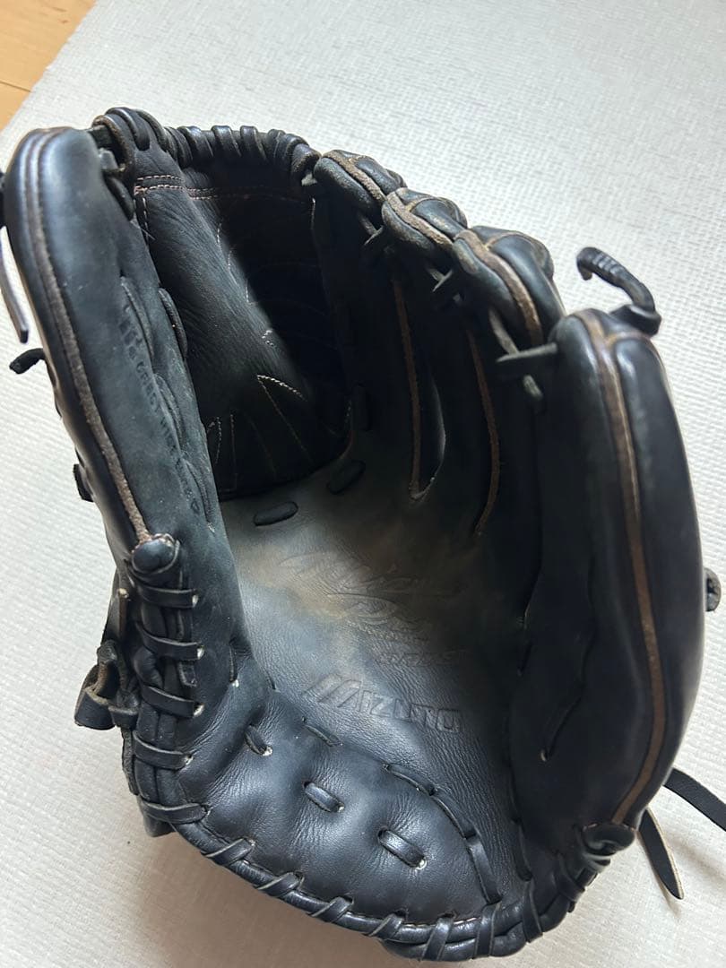 Mizuno Pro軟式グローブ ブラック