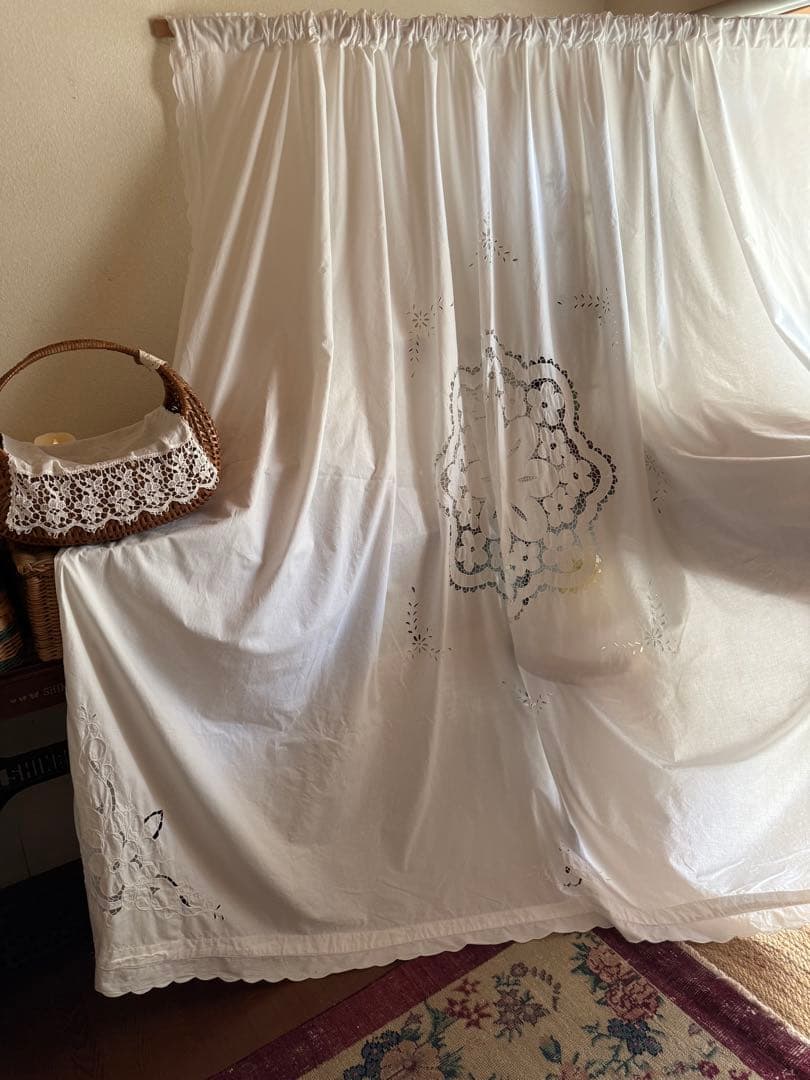 SALE❣️レア♡フランスアンティークஐ花刺繍のホワイトカーテンஐ⋆大判
