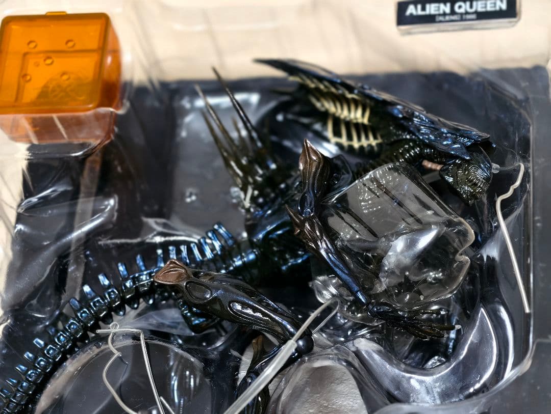 リボルテック エイリアン エイリアンクイーン ウォーリア　フィギュア ALIEN