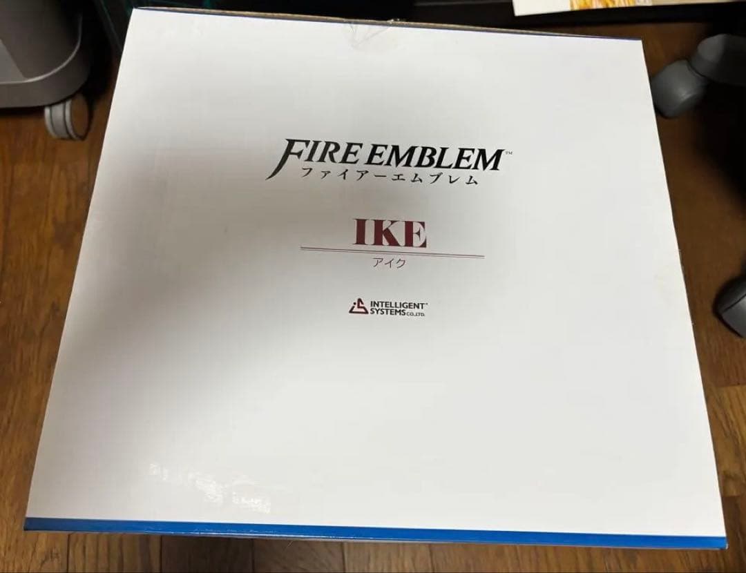 ファイアーエムブレム アイク フィギュア 極美品