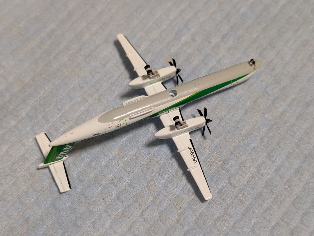 航空機・ヘリコプター ANA DHC-8-402Q Dash 8 JA856A