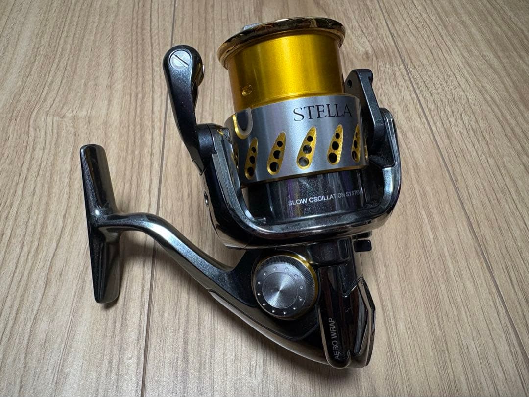 リール SHIMANO 07 STELLA 2000S