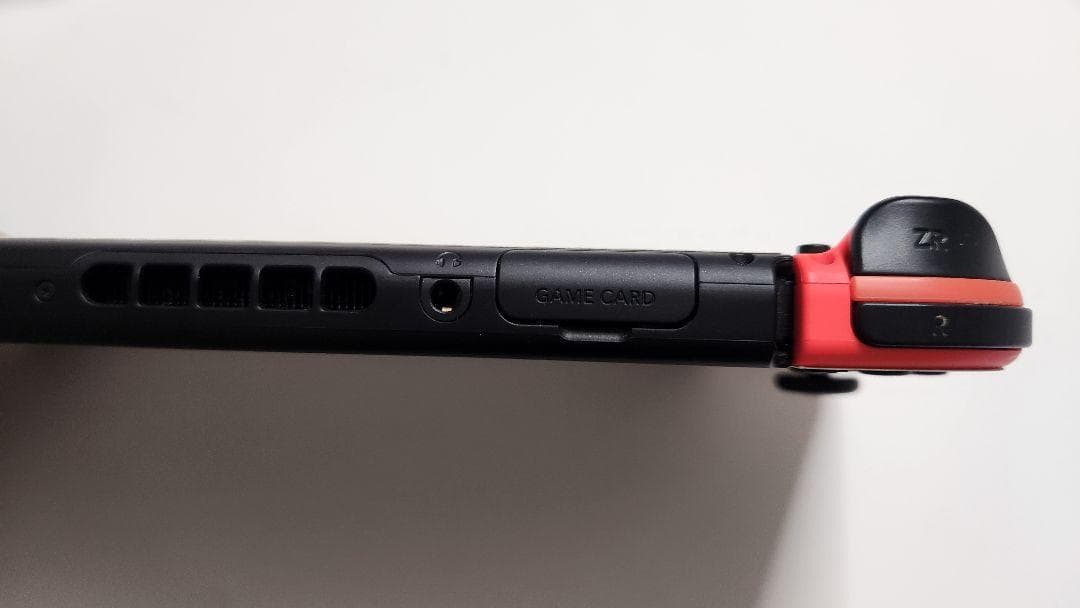 Nintendo Switch 本体 青/赤 充電ケース付き