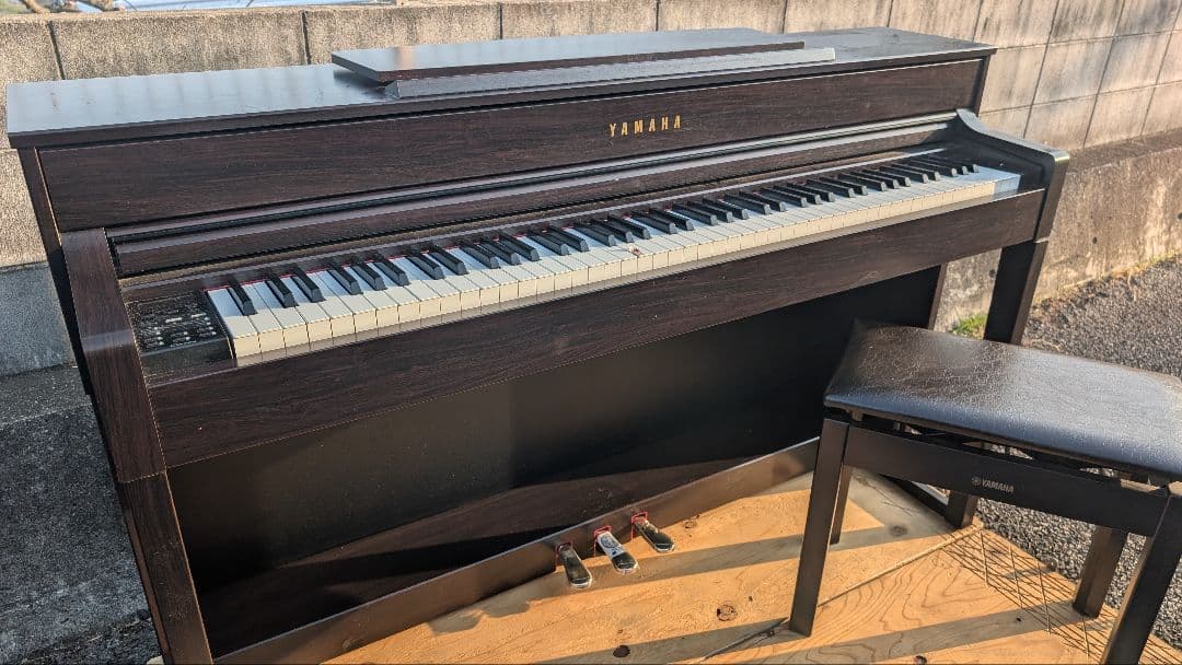 送料込み YAMAHA 電子ピアノ CLP-545R 15年製 激激美品