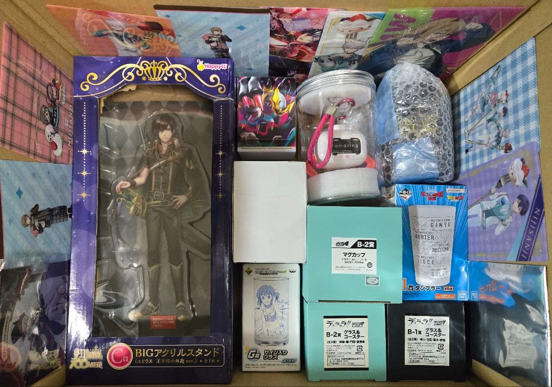 アニメグッズなど 140サイズ ノンジャンル 大量 まとめ売り 約500点