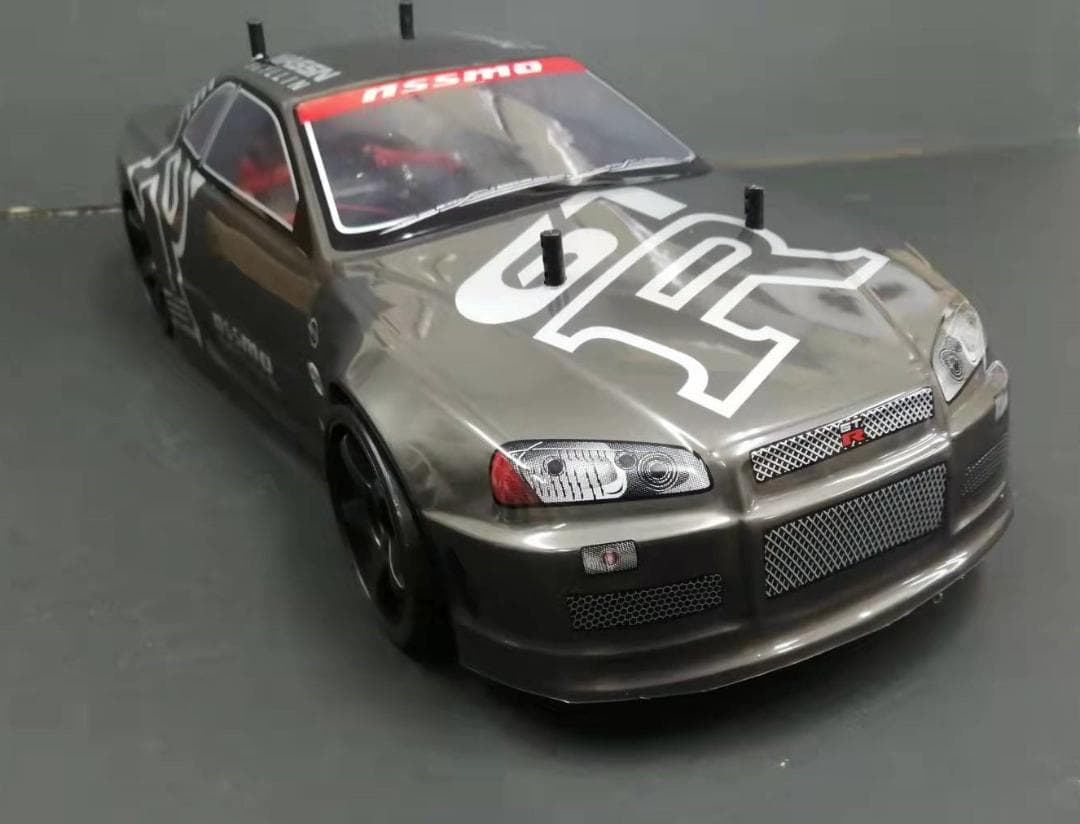 電池2個付き　1/10ドリフトラジコンカー　GTRガンメタリック　ターボ機能付