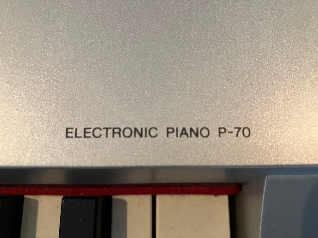 週末セール YAMAHA（ヤマハ） スタンド付き電子ピアノ 88鍵盤