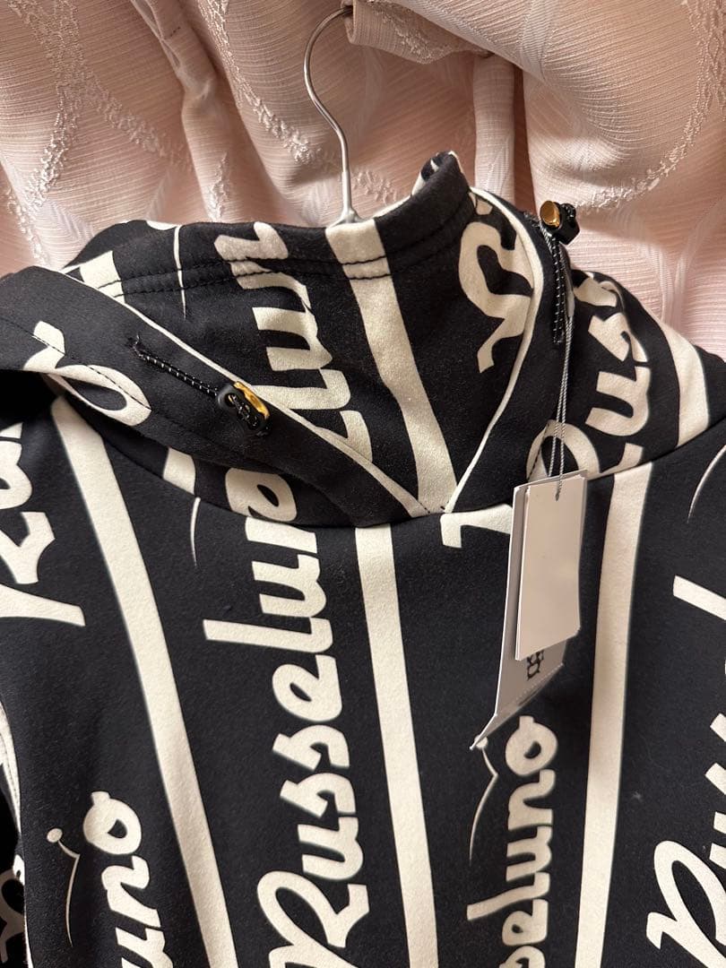 ラッセルノ　ゴルフウェア　フード付きパーカーとスカート　サイズ1