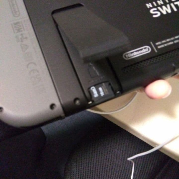 【未使用に近い】2023年モデル nintendo switch本体