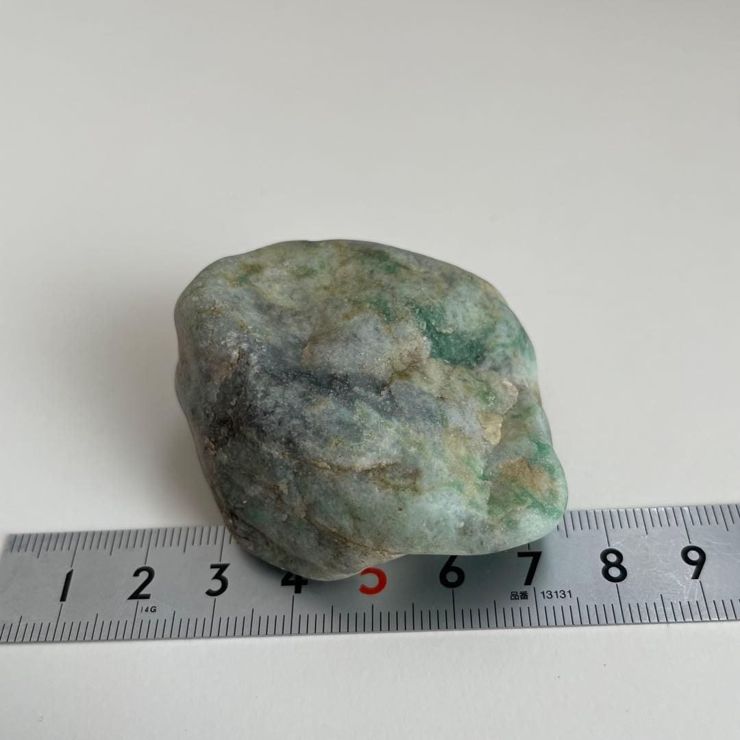 【国産鉱物】糸魚川翡翠　（海石）