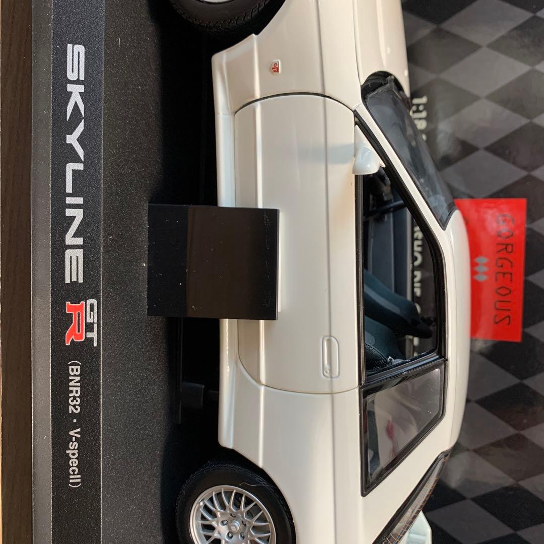 京商1:18 日産スカイラインGT-R（BNR32 ）V-SPECII