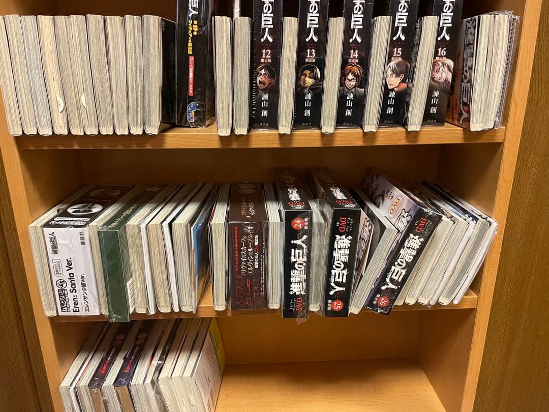 美品 進撃の巨人 全巻セット + 小説3冊セット 限定版含む 帯付き