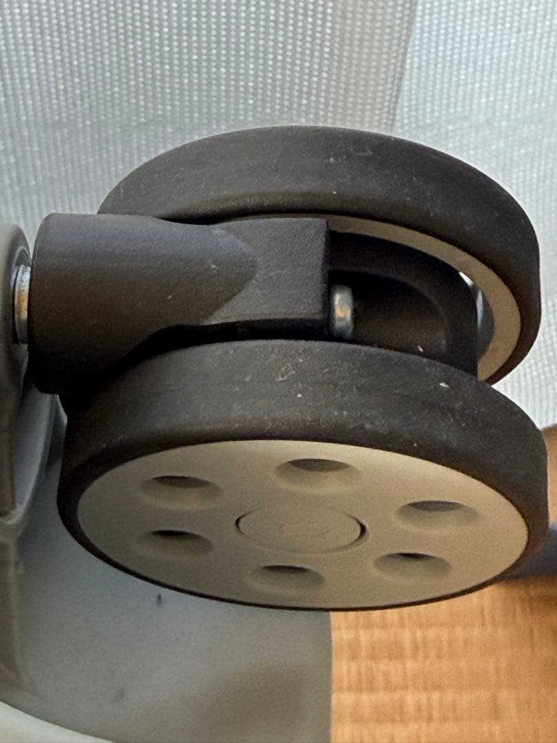 リモワトパーズ104L 四輪　青ロゴ