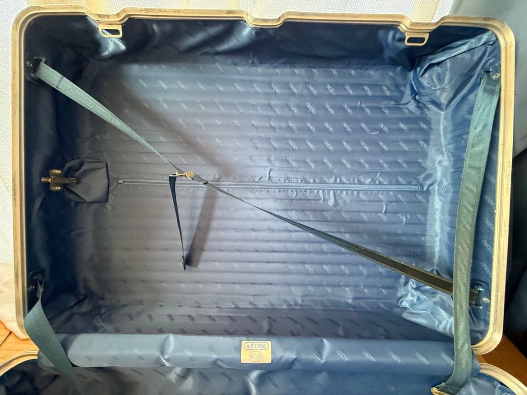 リモワトパーズ104L 四輪　青ロゴ