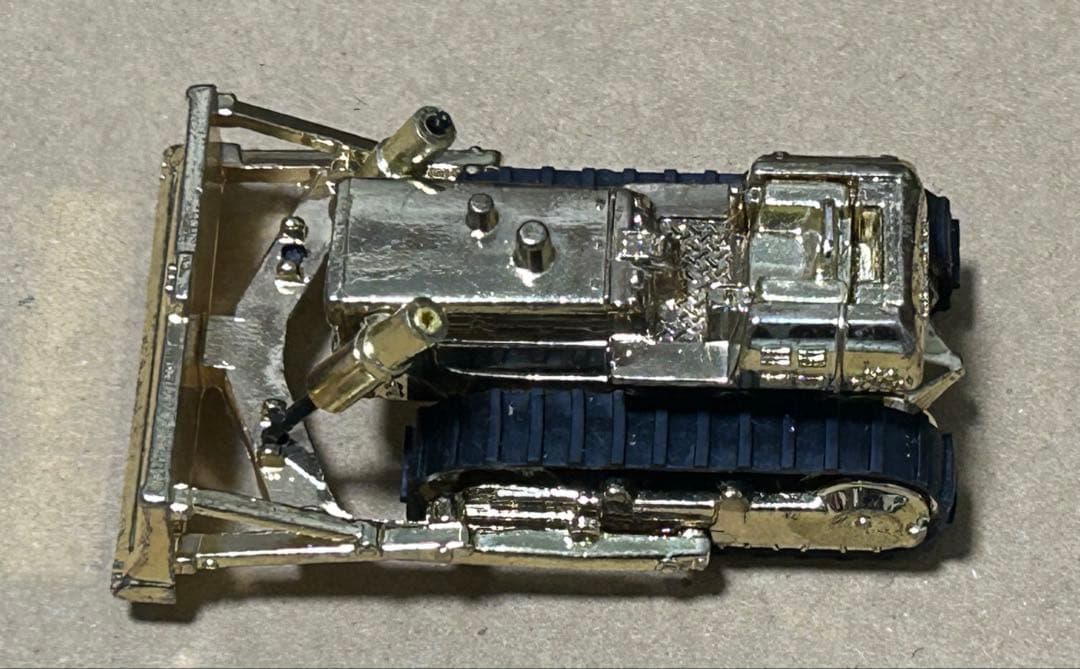 訳あり 非売品 トミカ 赤箱70 コマツ ブルドーザ D65A 金メッキ