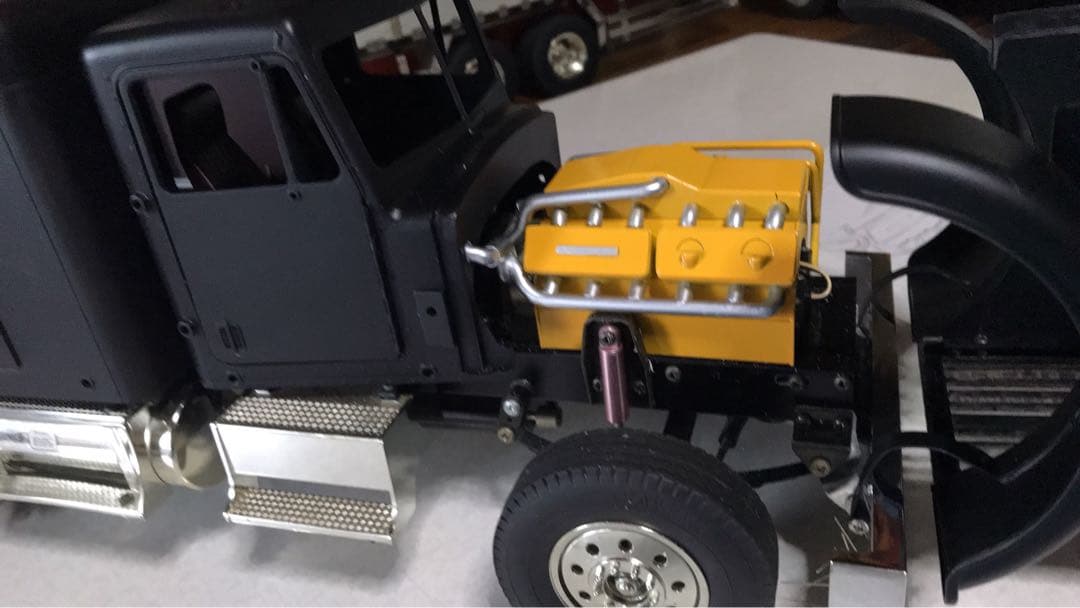 タミヤ1/14キングハウラー加工中