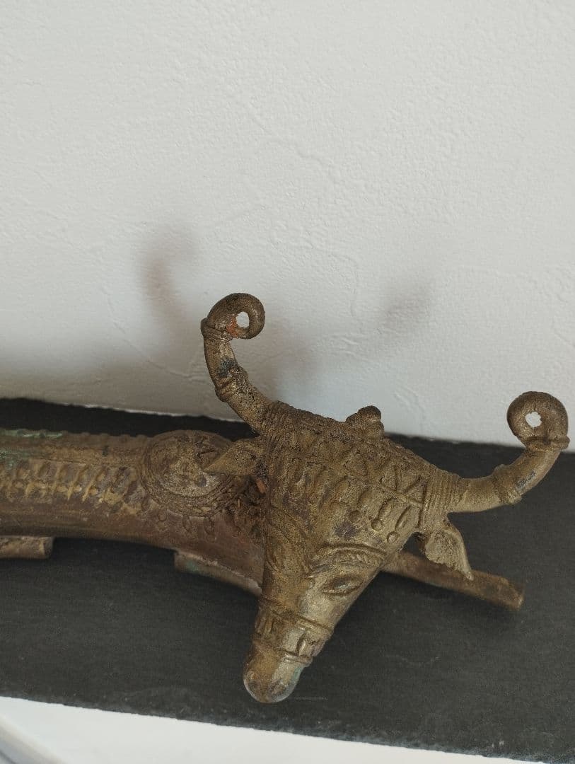 ★SALE★　インド　ベルメタル　牛の座像