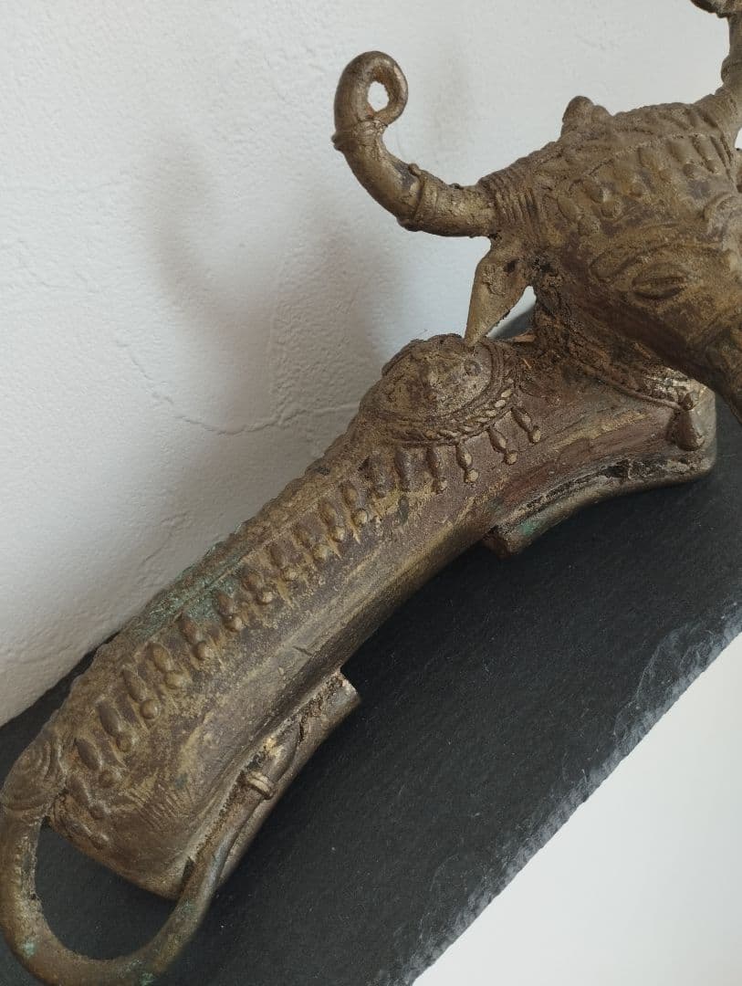 ★SALE★　インド　ベルメタル　牛の座像