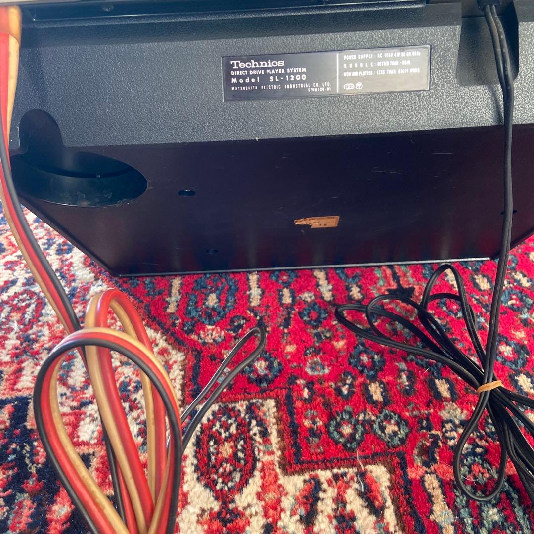 Technics SL-1200 ダイレクトドライブターンテーブル　テクニクス