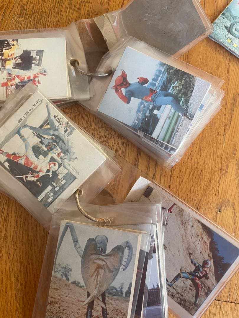 昭和レトロ　超貴重品　カルビー仮面ライダー 他　懐かし ヒーローカード他