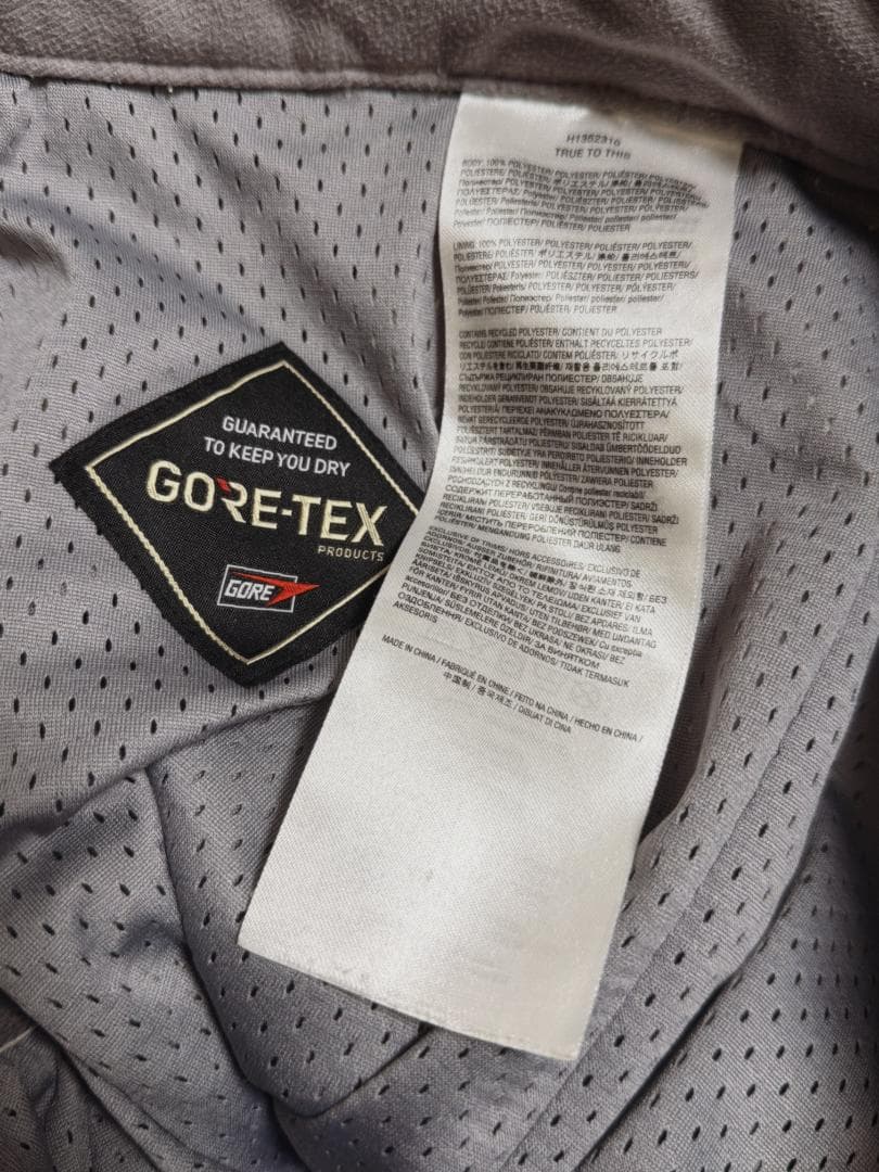 Volcom ボルコム スノーボード ウェア パンツ ゴアテックス 白 M