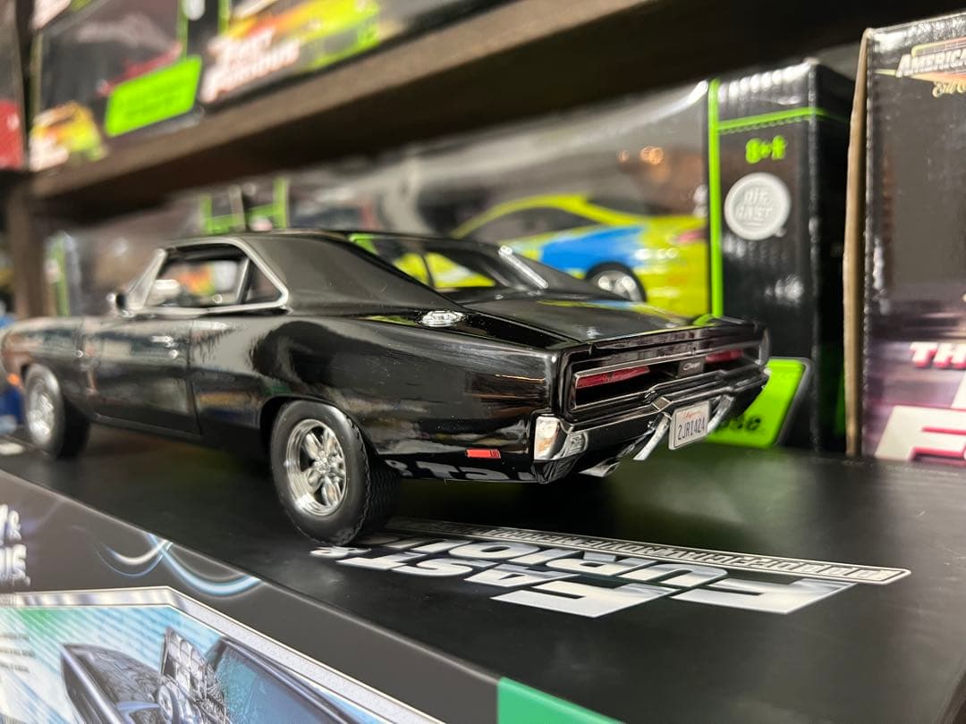 【希少】GREENLIGHT FAST&FURIOUS DODGE 1/18