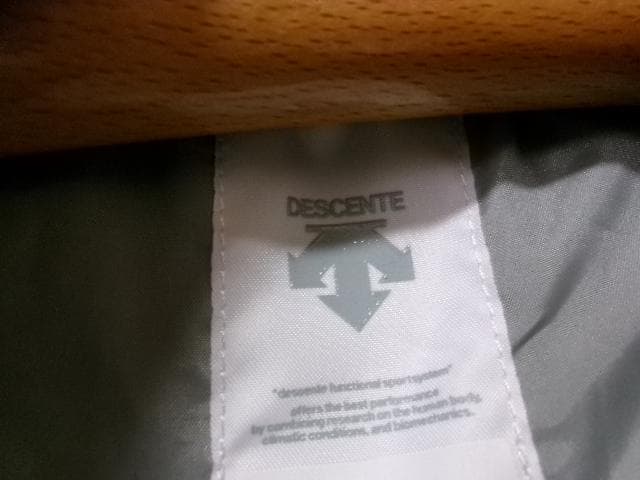 99319 デサント　スキーウエア　ジャケット　水色　140