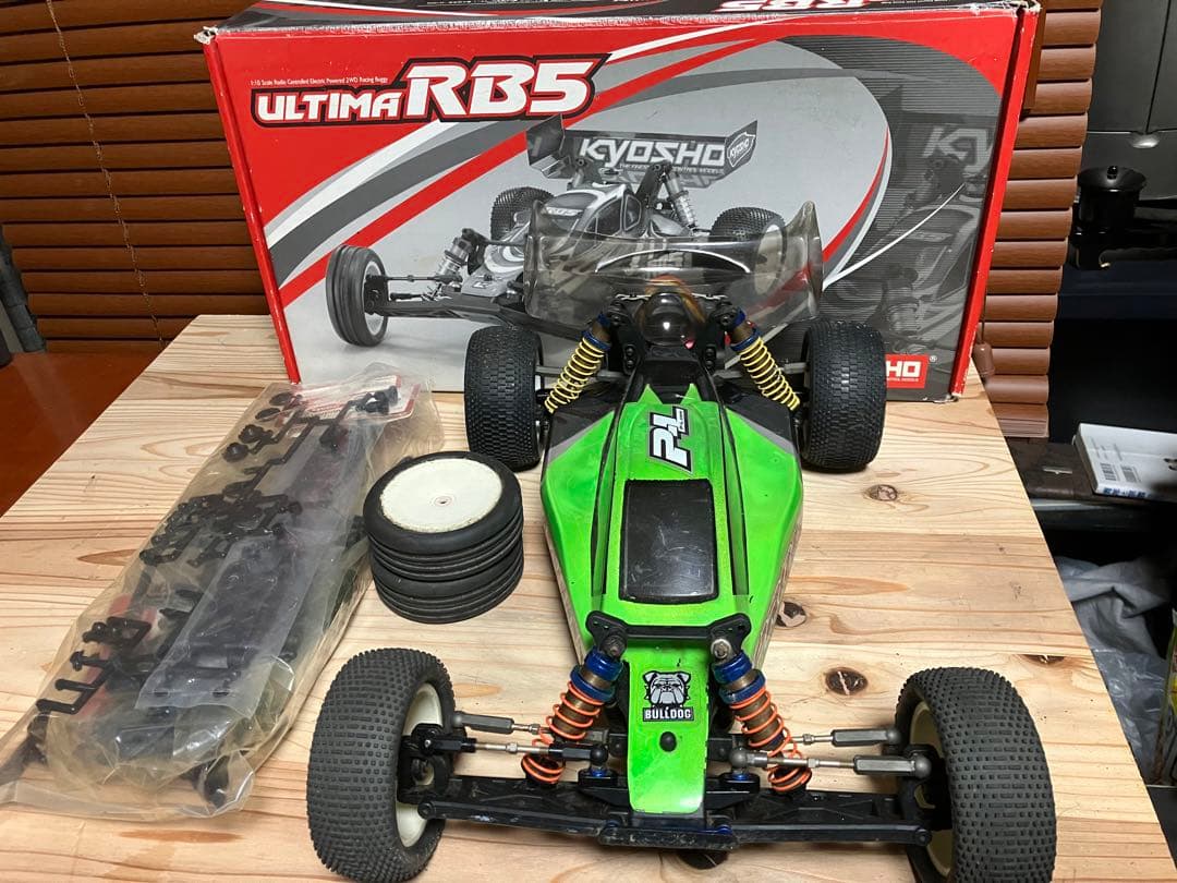 KYOSHO ULTIMA RB5 ホビーラジコン