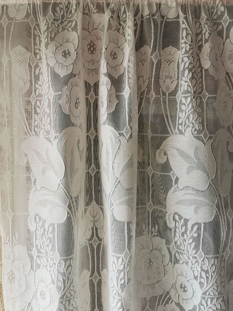 アンティーク マドラスレース アールヌーヴォー花紋 格子枠 カーテンパネルクロス