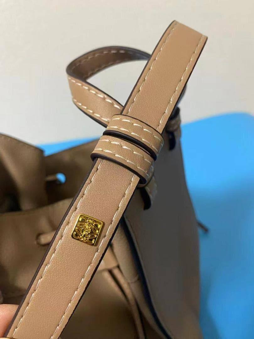 LOEWE ショルダーバッグ