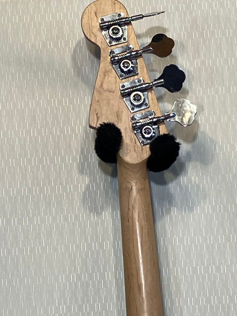 フレットレス・ジャズべタイプのレリック仕様！ギクケース付きます。