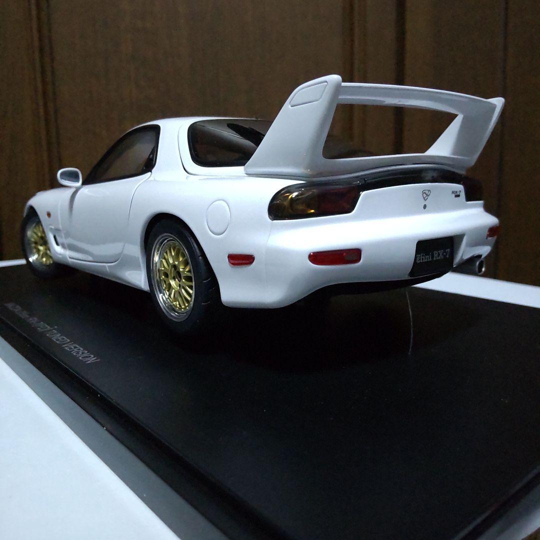 マツダ RX-7 FD3S チューンドバージョン 1/18 オートアート