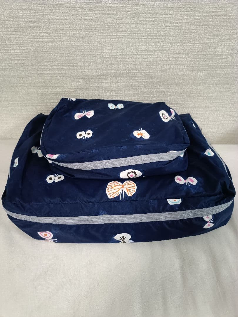 新品未使用　ミナペルホネン　トラベルポーチ　２個セット　hana hane