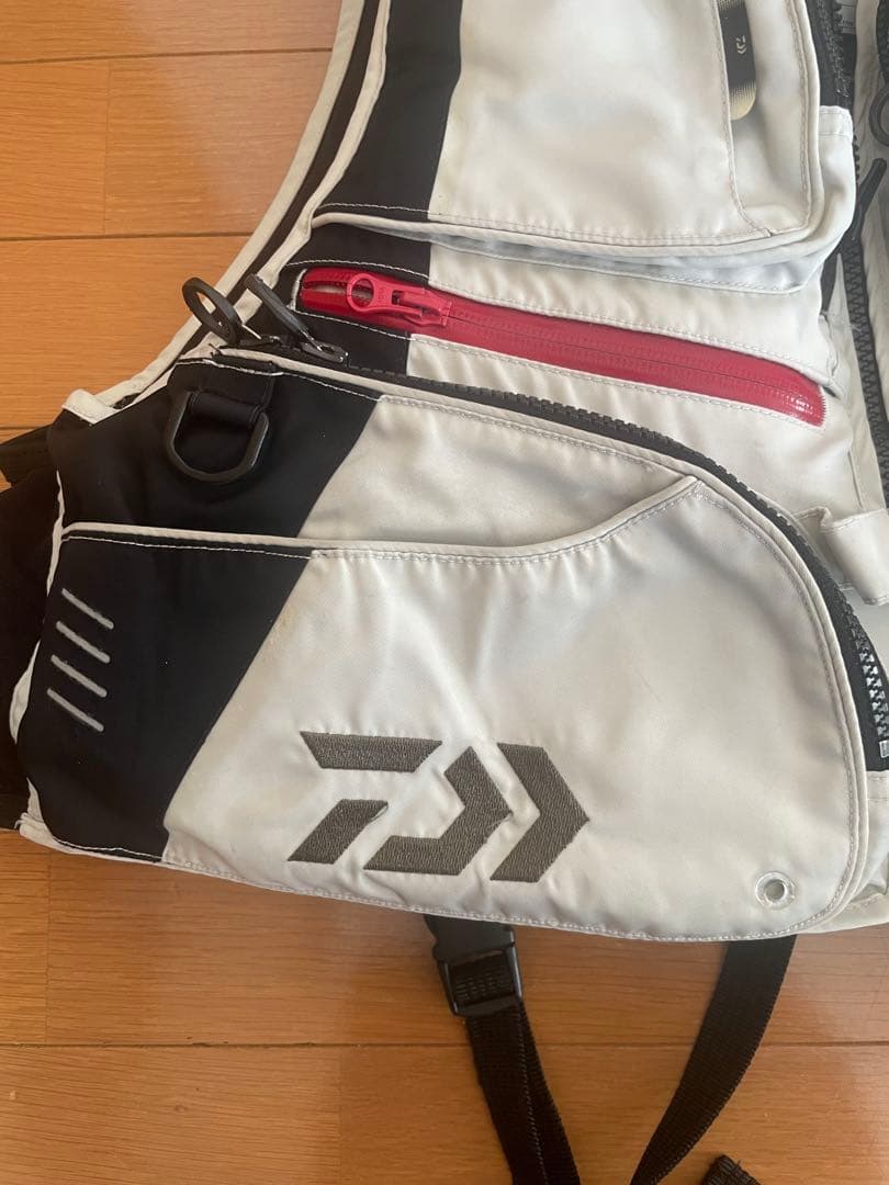 ダイワ トーナメントバリアテック 枕付サイバーフロートベスト DF-3104 L