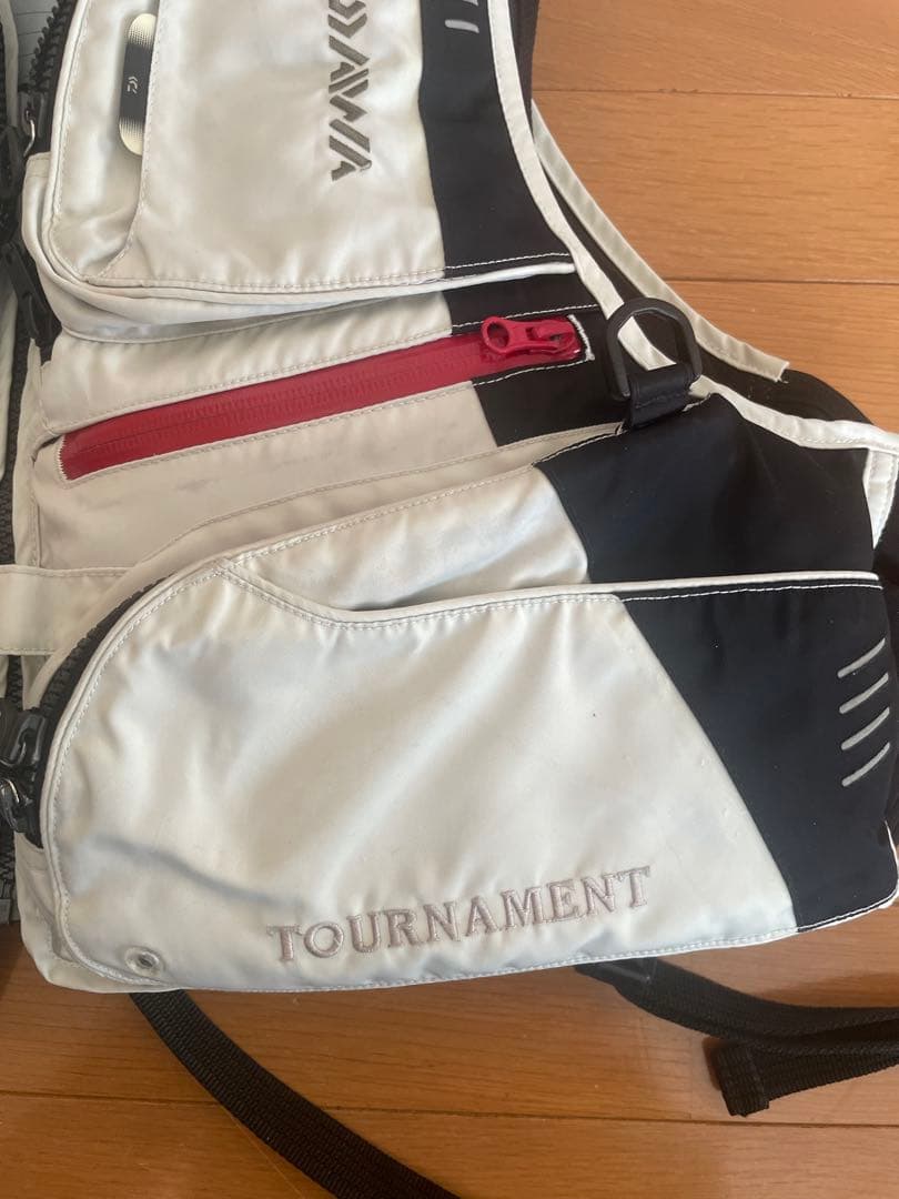 ダイワ トーナメントバリアテック 枕付サイバーフロートベスト DF-3104 L