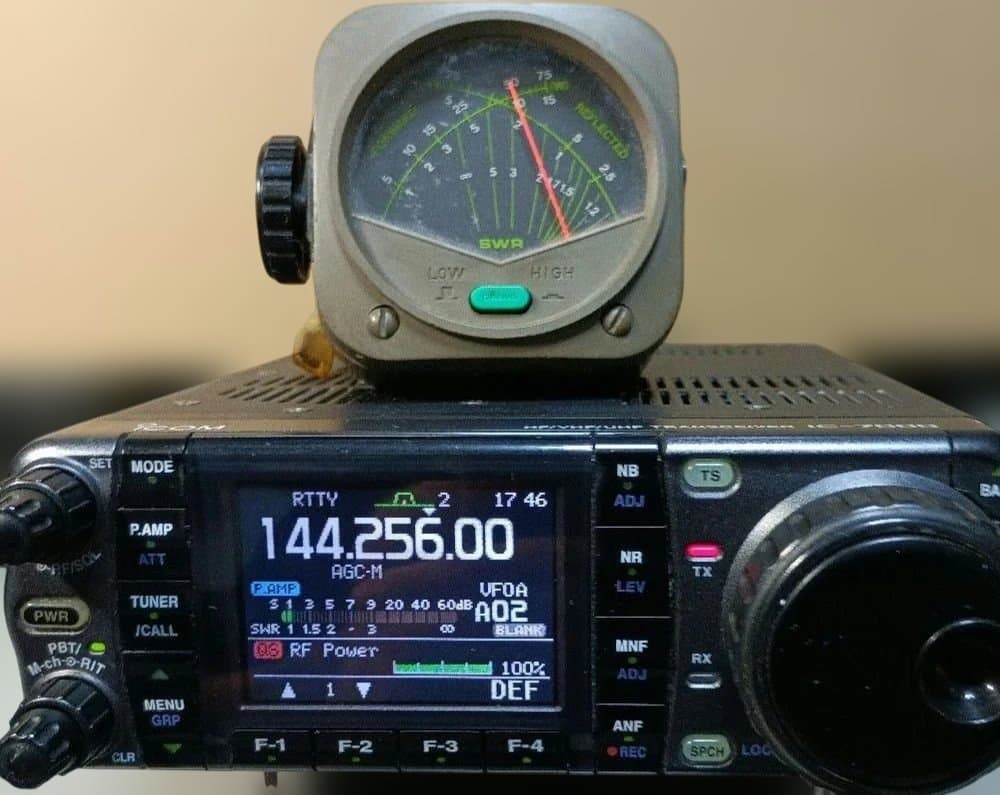 d*4様 アイコム　IC-7000 トランシーバー　100W機 　本体のみ　ジャ