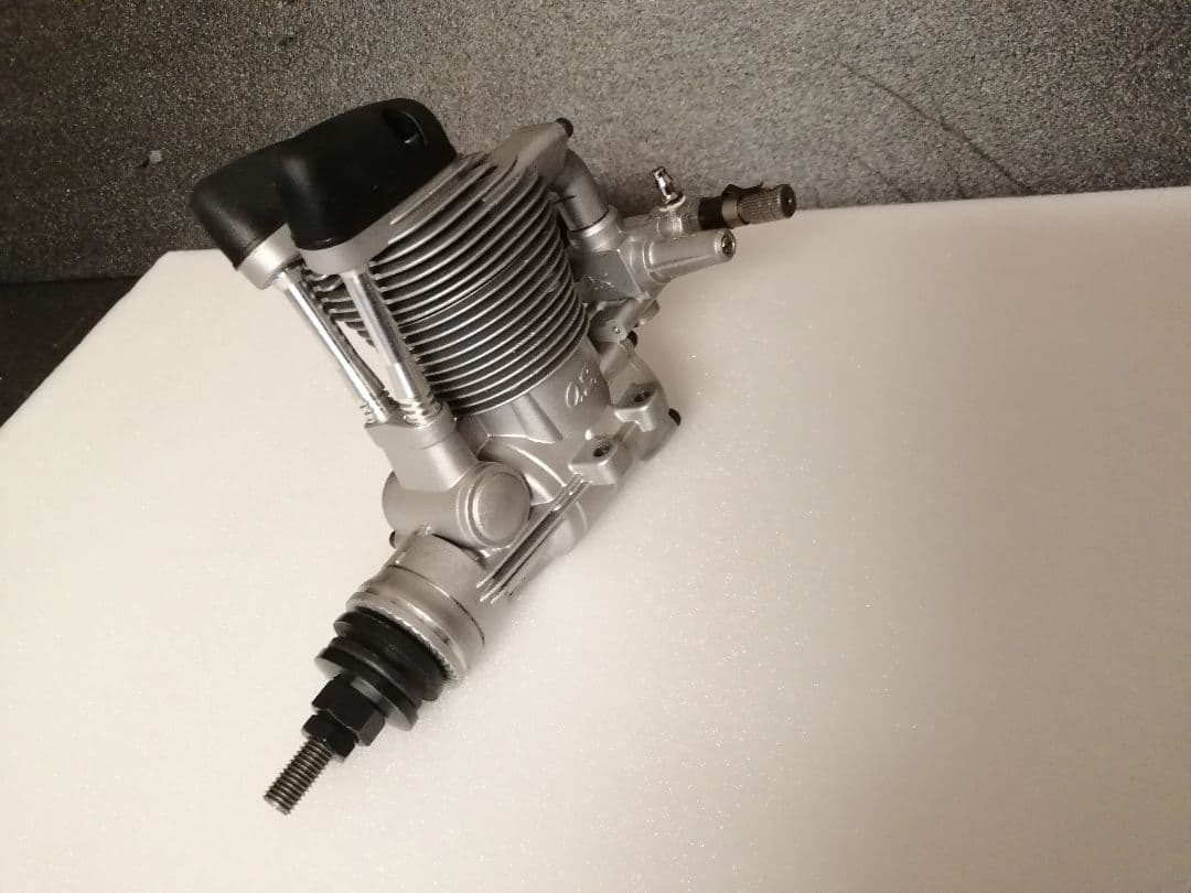 FS-62V　OSのラジコン飛行機用４サイクルエンジン　中古美品
