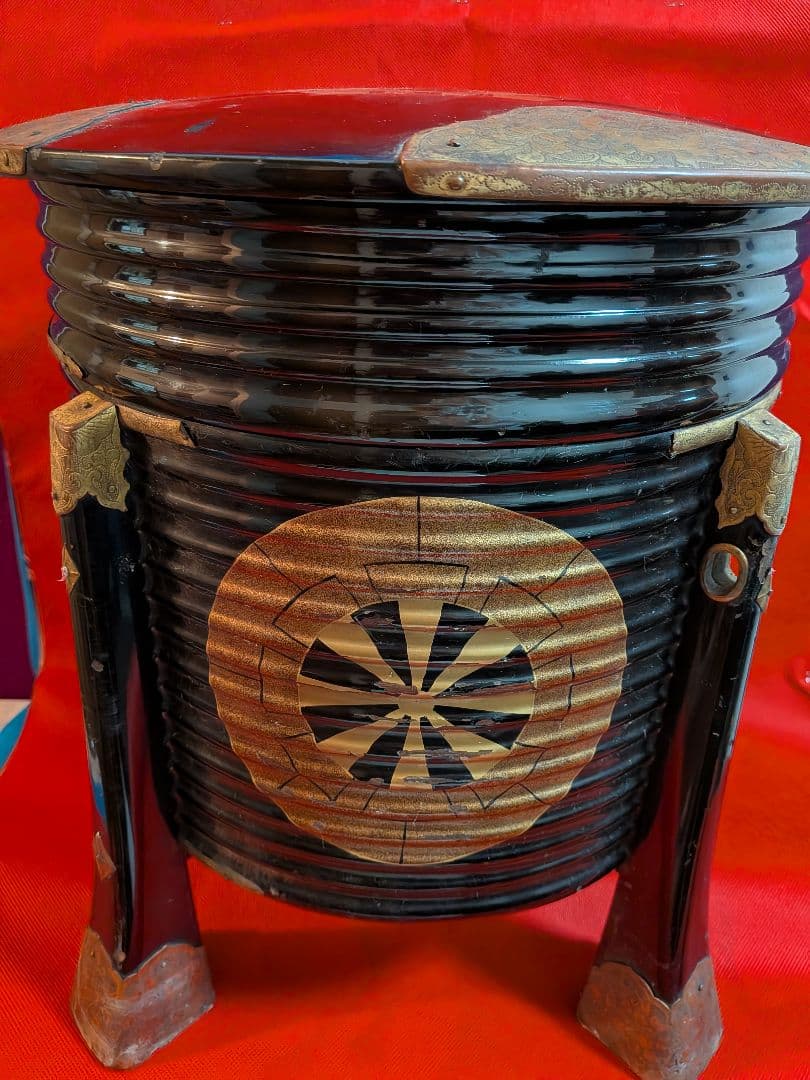江戸時代大名道具黒漆塗り源氏車金御家紋入公家大名上級武家所用行器（ほかい）難有品