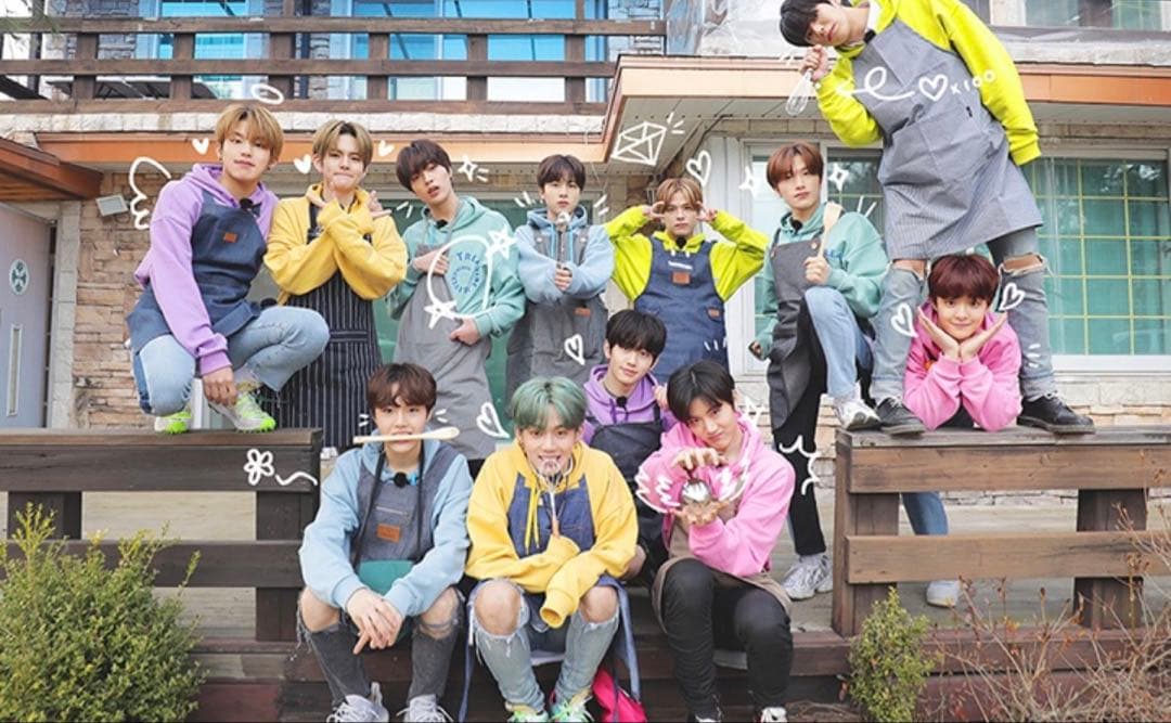 TREASURE MAP フーディ オリーブ ジェヒョク アサヒ Mサイズ