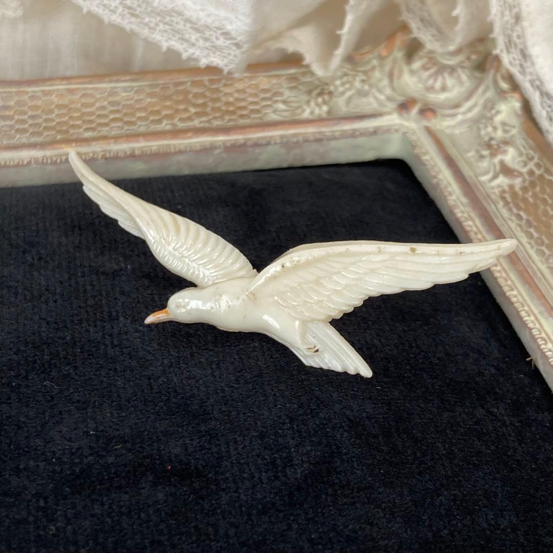 ブローチ　鳥モチーフ　ドイツ　ヴィンテージ