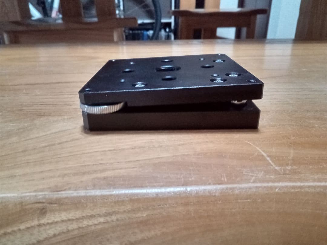 中央精機 傾斜ステージ TD-904 【精密光学機器】