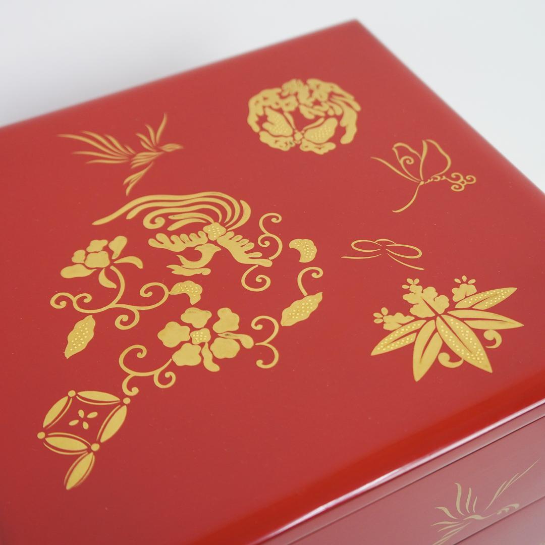 漆 蒔絵 重箱 五段 蓋2枚付き 松竹梅 縁起物 収納箱 付属